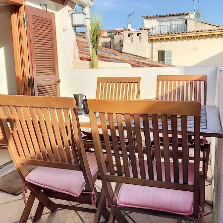 La Terrasse Des Palmiers Apartment *